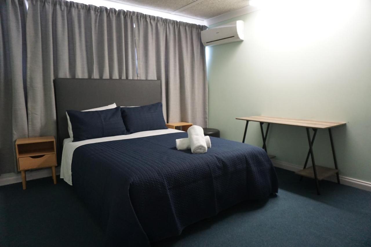 Warners Bay Hotel ภายนอก รูปภาพ