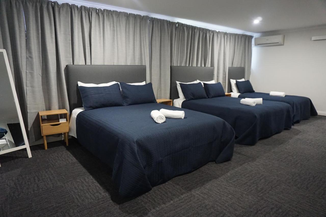 Warners Bay Hotel ภายนอก รูปภาพ